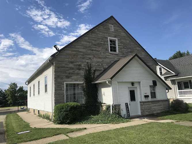 751 W Market Street Nappanee, IN 46550