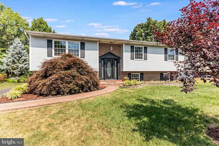 9243 Bayberry Ave Manassas, VA 20110