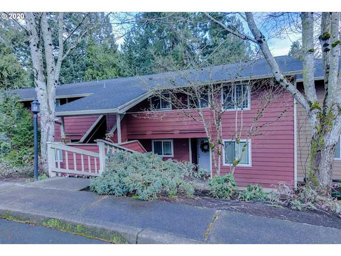 29700 SW Courtside Dr #42 Wilsonville, OR 97070