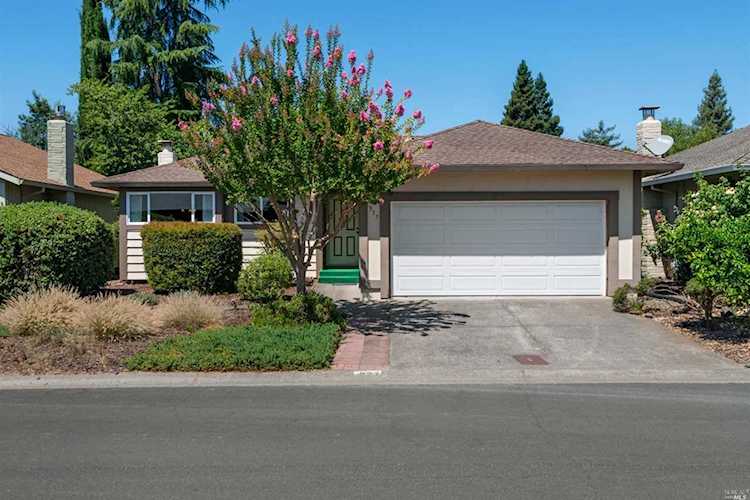 337 Orchard Street Healdsburg, CA 95448