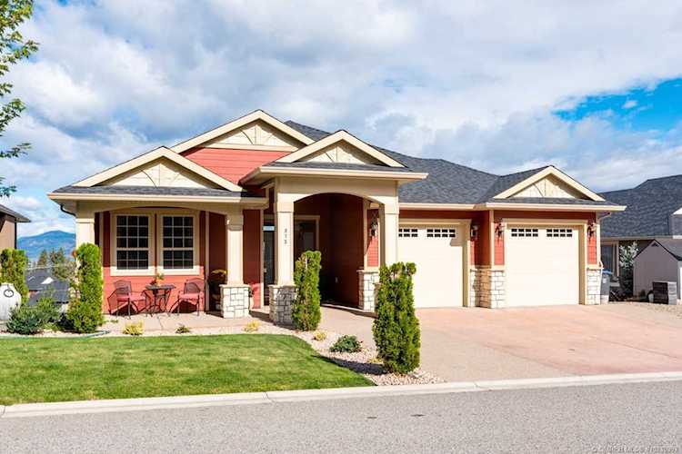 372 Trumpeter Court Kelowna, BC V1W3L2