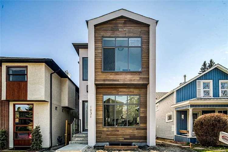 1831 30 Ave SW Calgary, AB T2T 1P8