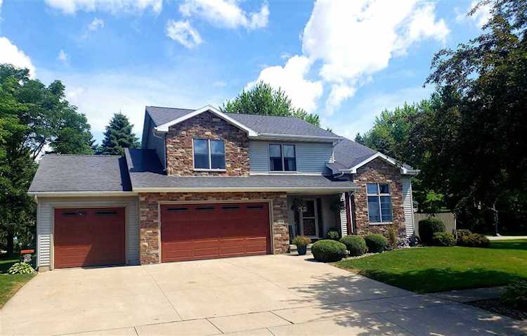 1108 Schefelker Ln Stoughton, WI 53589