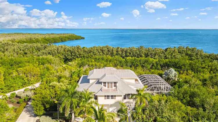 1124 Longifolia Ct Captiva, FL 33924