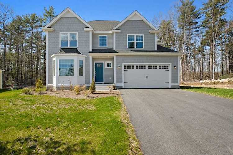 8 Hillcrest Circle #Unit 8 Norwell, MA 02061