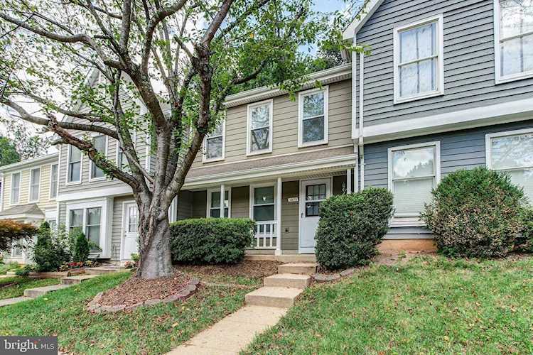 1573 Poplar Grove Dr Reston, VA 20194