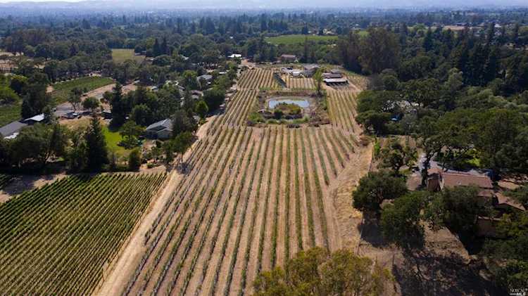 3162 Vichy Avenue Napa, CA 94558