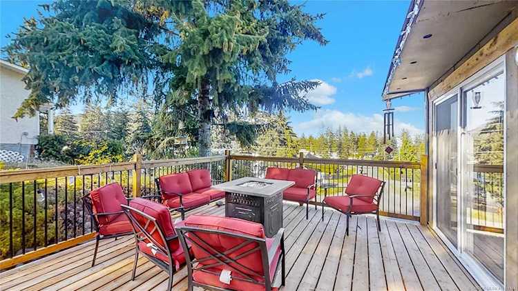 3302 Mciver Road West Kelowna, BC V4T1G2