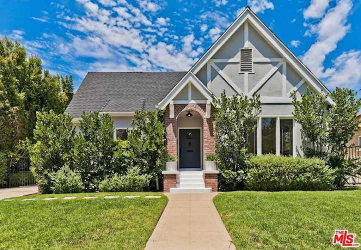 617 Lillian Way Los Angeles, CA 90004