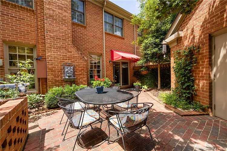 2813 Sharon View Rd Charlotte, NC 28210