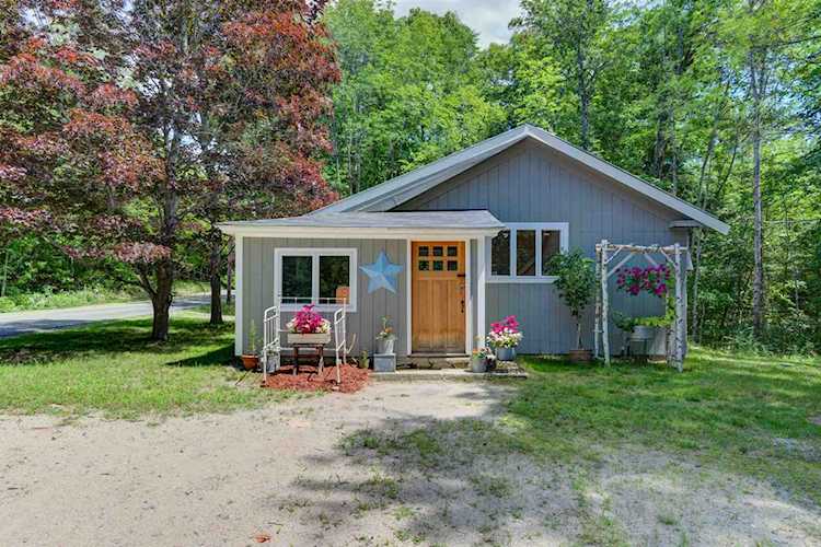 274 Pine Hill Rd Wolfeboro, NH 03894