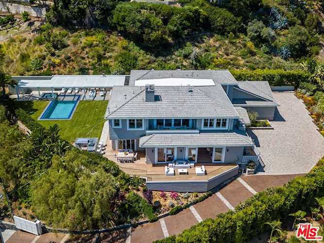 1346 Marinette Road Pacific Palisades, CA 90272