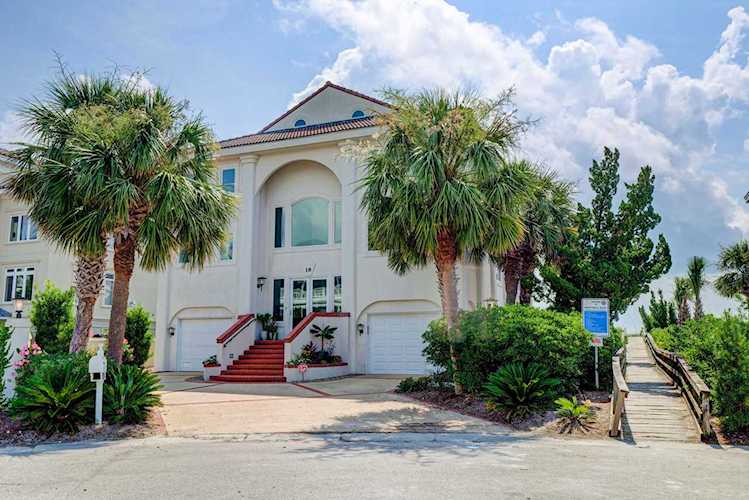 18 S Ridge Lane Wrightsville Beach, NC 28480
