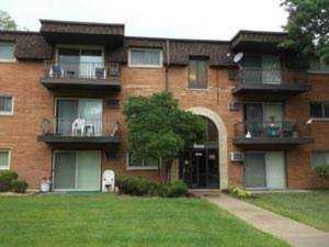 18555 Hickory Ct #3-8 Lansing, IL 60438