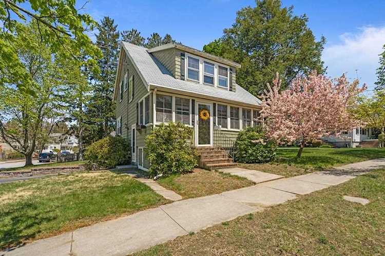 26 Forest Street Winchester, MA 01890 | MLS 72657692 Photo 1