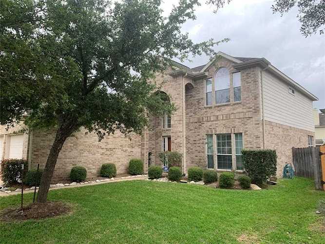 503 Colony Lake Estates Dr Stafford, TX 77477