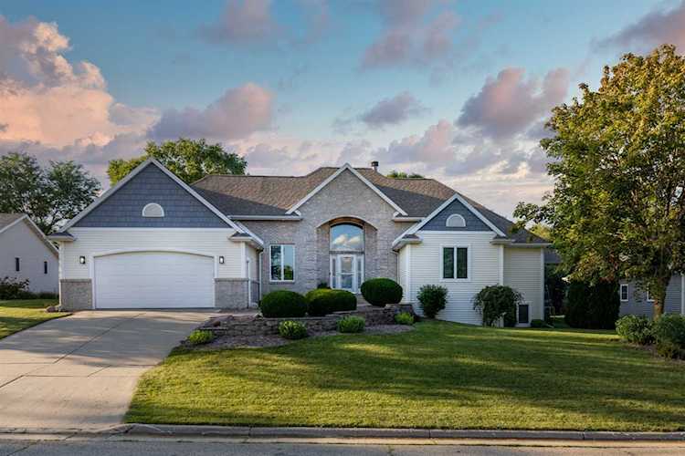 3507 Cricketeer Dr Janesville, WI 53546