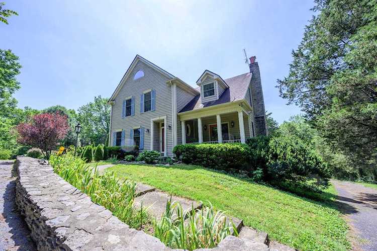 4329 Delaney Ferry Versailles, KY 40383