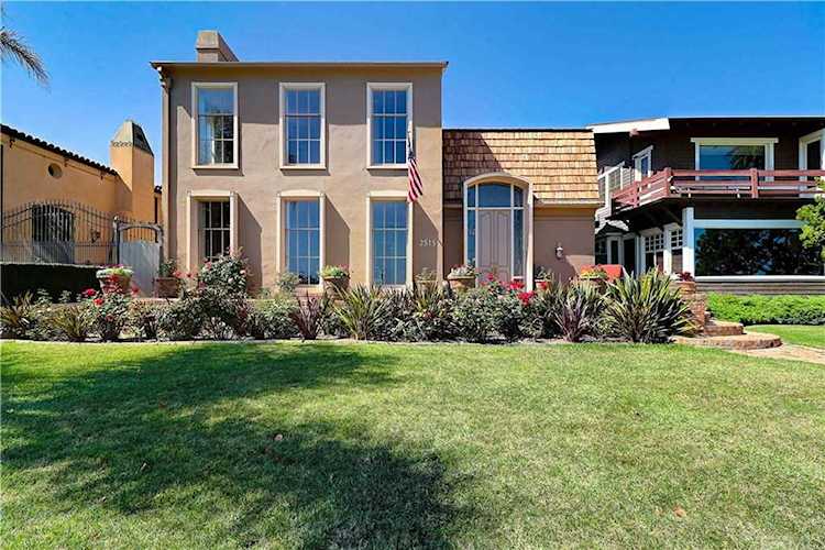 2515 E Ocean Boulevard Long Beach, CA 90803