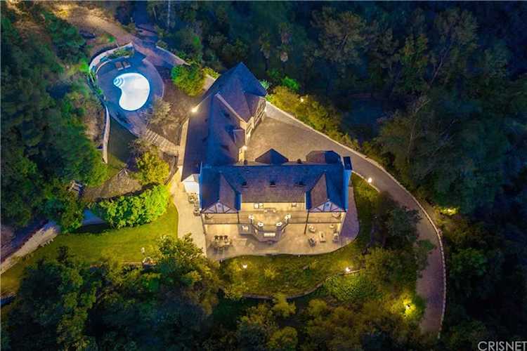 3598 Alta Mesa Drive Studio City, CA 91604