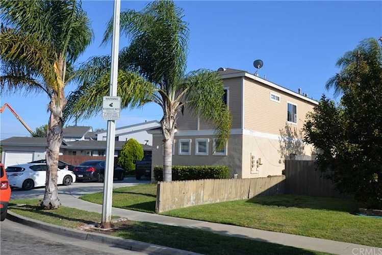MLS #OC20148202 - 702 Jay Circle Huntington Beach, CA 92648 - $1,885,000 Photo 1