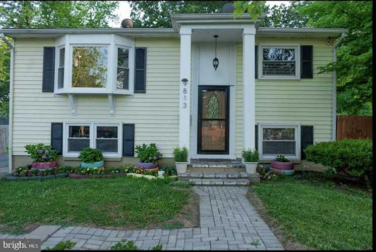 9813 Lomond Dr Manassas, VA 20109
