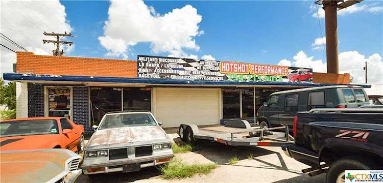 2835 E Veterans Memorial Killeen, TX 76543