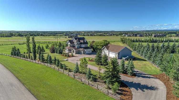31055 Elbow River Dr Rural Rocky View County, AB T3Z 2T9