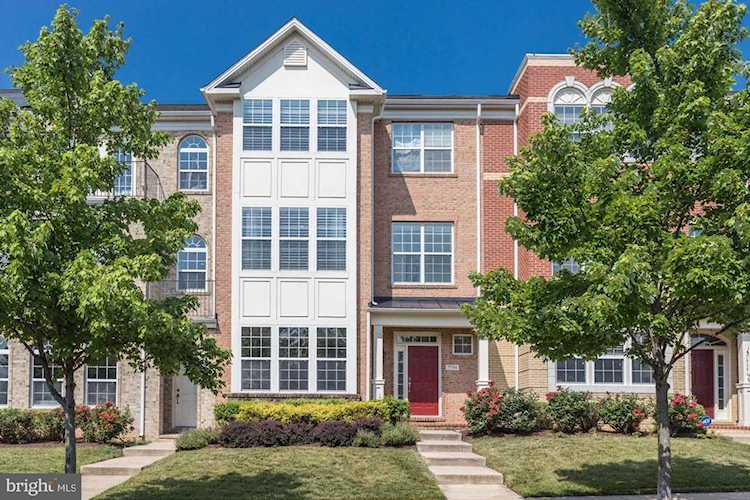 19394 Front St Leesburg, VA 20176