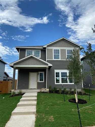202 Clearlake Hutto, TX 78634