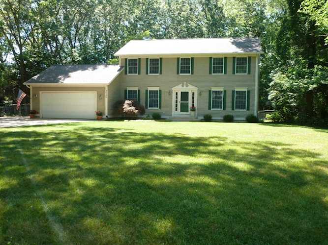 16138 Vandenberg Dr Grand Haven, MI 49417