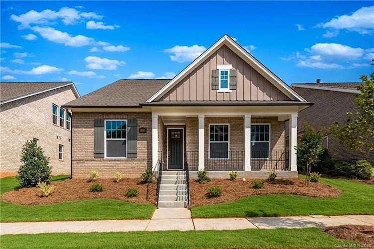 1037 Greenbridge Dr Matthews, NC 28105