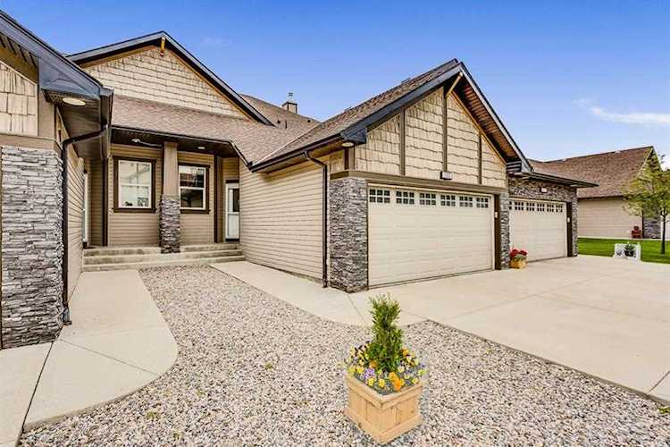 100 Coopers Common SW #135 Airdrie, AB T4B 3C7