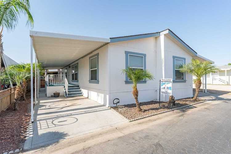 2575 Willow #118 Fresno, CA 93725 | MLS 545339 Photo 1