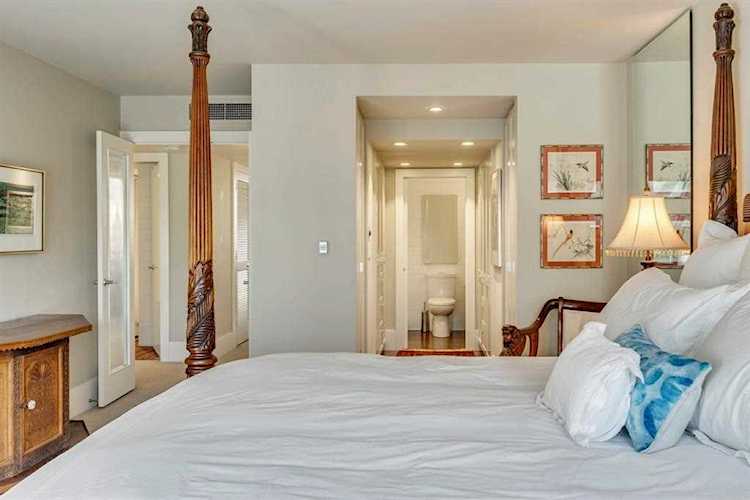 330 26 Ave SW #309 Calgary, AB T2S 2T3