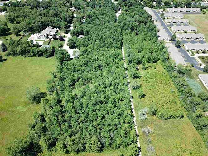 Wittmann Dr Menasha, WI 54952