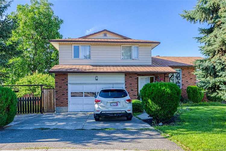 2316 Rhondda Crescent Kelowna, BC V1Y7Y4
