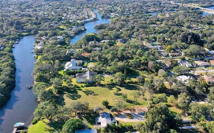 Lot #5 Riverwood Ave Sarasota, FL 34231