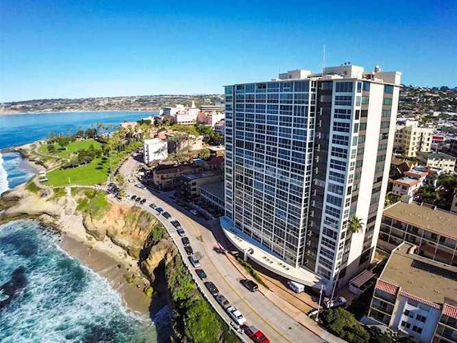 939 Coast Blvd. #8-A La Jolla, CA 92037