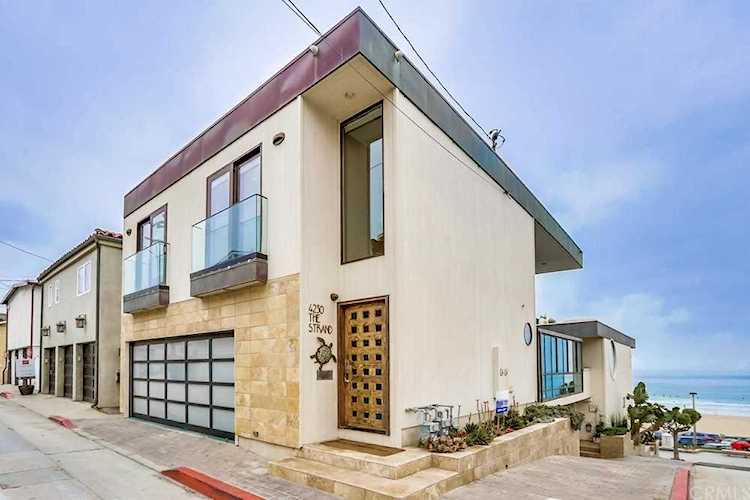 4230 The Strand Manhattan Beach, CA 90266