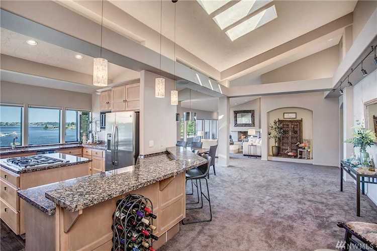 9925 Lake Washington Blvd #B301 Bellevue, WA 98004