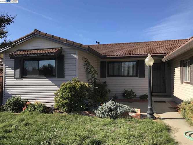 4279 Blue Ridge St Fremont, CA 94536