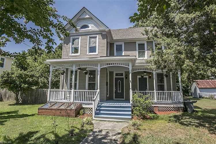 home for sale in Little England Hampton VA 23669 - MLS 10332922 Photo 1