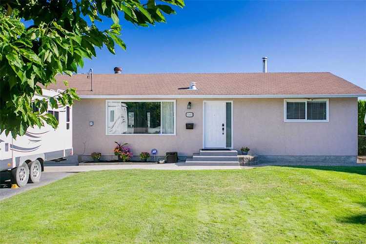 2505 Neufeld Crescent West Kelowna, BC V4T1P2