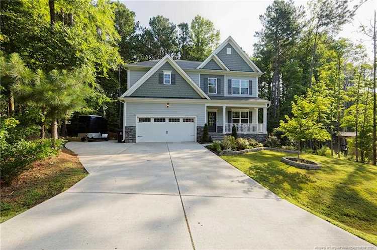 718 Creekside Dr Sanford, NC 27330 | MLS 637767 Photo 1