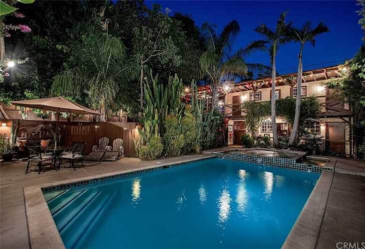 444 W Valencia Avenue Burbank, CA 91506