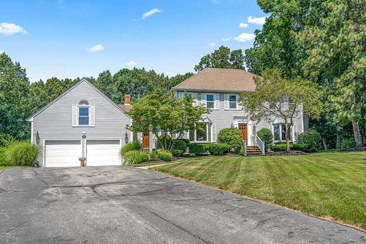 8 Worthen Place Andover, MA 01810