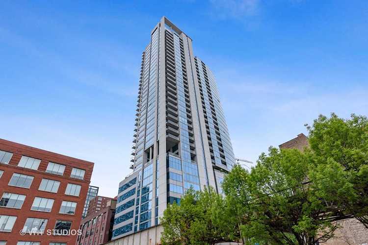303 W Ohio St #1403 Chicago, IL 60654