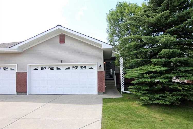 11 Scotia Landing NW Calgary, AB T3L 2K2