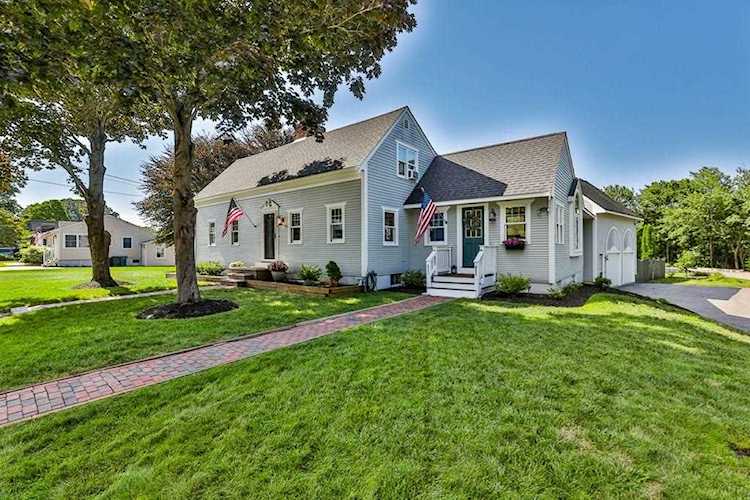 221 Low St Newburyport, MA 01950